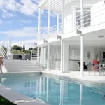 Rent 4 bedroom house of 240 m² in Marbella