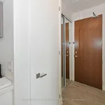 Appartement de 1894 m² avec 2 chambre(s) en location à Toronto (Yonge-St. Clair)