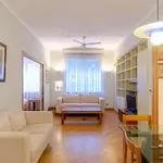 Rent 4 bedroom apartment in Genoa