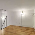 Rent 1 bedroom apartment of 50 m² in milan