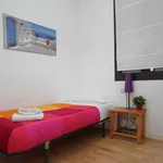 Rent 3 bedroom apartment in Barcelona