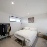 Rent 1 bedroom apartment in Melbourne