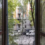 Rent 1 bedroom apartment of 45 m² in milan