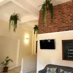 Rent 2 bedroom apartment in Johannesburg