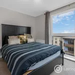 Rent 3 bedroom apartment in Edinburgh