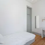 Rent a room in lisbon