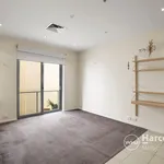 Rent 1 bedroom apartment of 38 m² in Melbourne