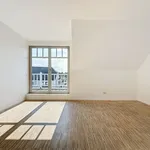 Rent 4 bedroom apartment in Sint-Martens-Latem