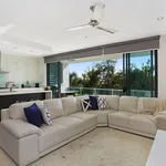 Rent 3 bedroom apartment in Coolangatta