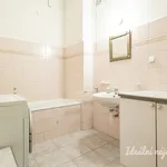 Pronajměte si 3 ložnic/e byt o rozloze 107 m² v Prague