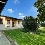 Rent 5 bedroom house of 258 m² in Vigarano Mainarda