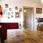 Rent a room of 65 m² in lisbon