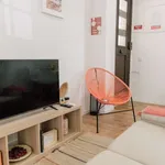 Rent 3 bedroom apartment of 75 m² in porto