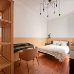 Rent a room of 180 m² in Lisboa