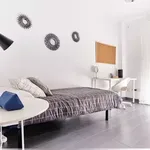 Rent 3 bedroom apartment in Seville