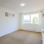 Rent 3 bedroom apartment in London