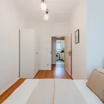 Rent 4 bedroom apartment of 73 m² in Berlin