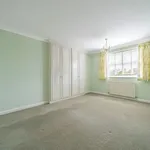 Rent 5 bedroom house in East Midlands