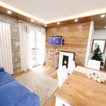 Rent 2 bedroom apartment of 73 m² in Aprica