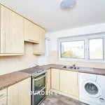 Rent 2 bedroom flat in Colchester