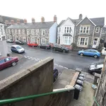 Rent 1 bedroom apartment in Cardiff