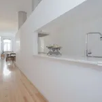 Rent 2 bedroom apartment of 110 m² in porto