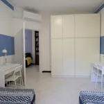 Rent 3 bedroom apartment in Milan