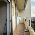 Rent a room of 80 m² in valencia