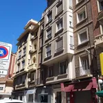 Rent 5 bedroom apartment of 100 m² in zaragoza