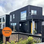 Rent 6 bedroom house in Waitākere Ranges