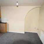 Rent 2 bedroom flat in Yorkshire And The Humber