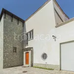 Rent 6 bedroom house of 330 m² in Carate Brianza