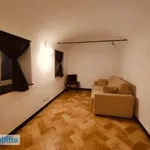 Rent 4 bedroom apartment of 80 m² in Genoa