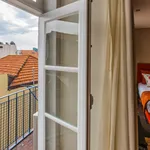 Rent 1 bedroom apartment of 398 m² in Porto