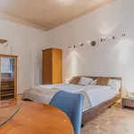Rent 2 bedroom apartment of 550 m² in Vienna