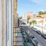 Rent a room in lisbon