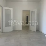 Rent 2 bedroom apartment of 85 m² in Lissone