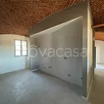 Affitto 3 camera casa di 174 m² in Novara