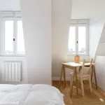 Appartement de 517 m² avec 2 chambre(s) en location à Paris