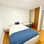 Rent 7 bedroom house in Paris