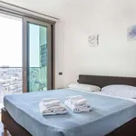 Rent 6 bedroom apartment of 80 m² in Milan