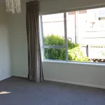 Rent 5 bedroom house in Kaipātiki