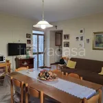 Rent 4 bedroom house of 120 m² in Fresagrandinaria