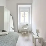 Rent a room in lisbon