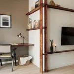 Rent 4 bedroom apartment of 95 m² in Barcelona