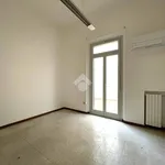 Rent 1 bedroom apartment of 150 m² in Pontedera