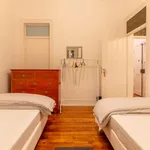 Rent a room in lisbon