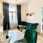 Pronajměte si 2 ložnic/e byt o rozloze 33 m² v Prague