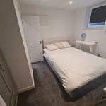 Rent 5 bedroom house in Leeds