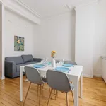 Rent 1 bedroom apartment of 430 m² in Paris